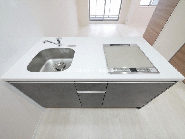 キッチン　反転タイプとなります。