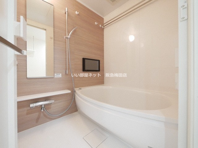 バス・シャワールーム　反転タイプとなります。