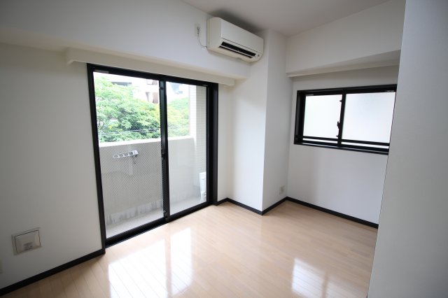 居室・リビング　（別タイプ参考写真）グラントゥルース弥生　文京区弥生2