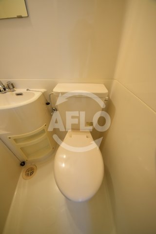 トイレ　ニューライフ赤坂　トイレ