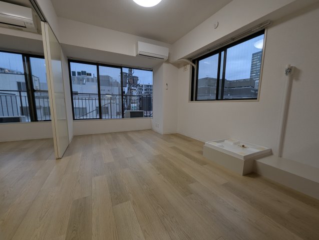 居室・リビング　ゆったり過ごせる居間です