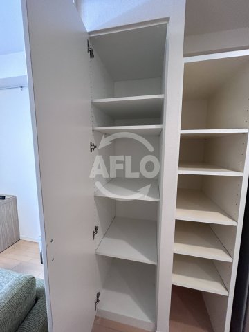 収納　アパートメンツ江坂　クローゼット