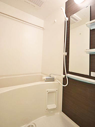 バス・シャワールーム　★大きなバスルーム★