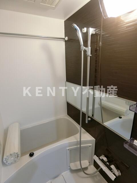 バス・シャワールーム　お風呂です