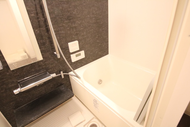 バス・シャワールーム　※別室の参考写真の為、現況優先です。