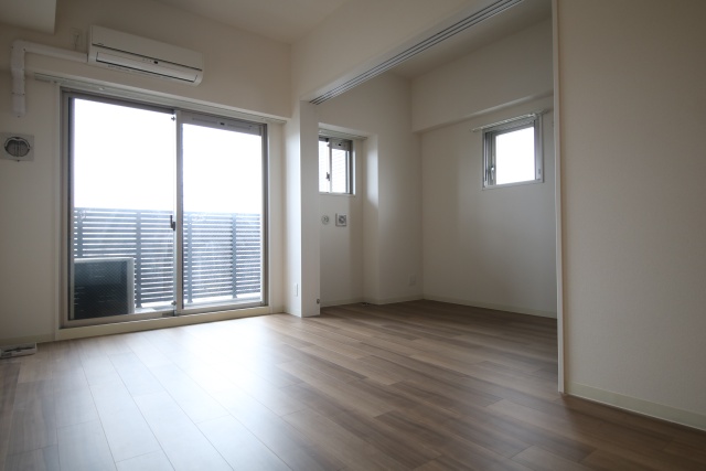 居室・リビング　※別室の参考写真の為、現況優先です。