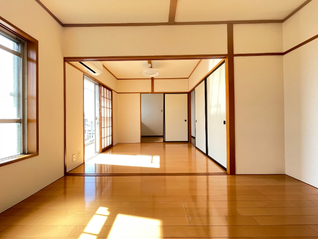 居室・リビング　同一物件、別部屋の写真です。