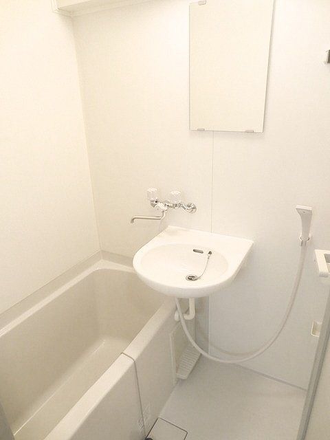 バス・シャワールーム　お部屋探しは株式会社　タウンハウジング　までお気軽にお問合…