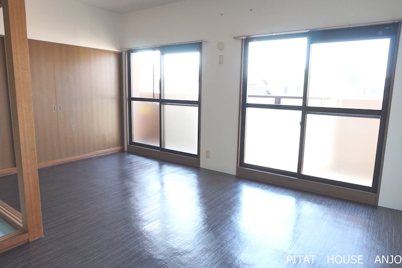 居室・リビング　参考写真２C