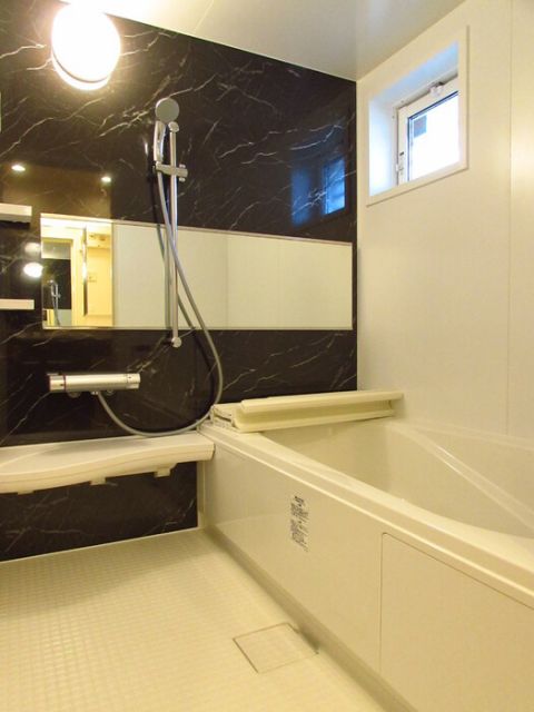 バス・シャワールーム