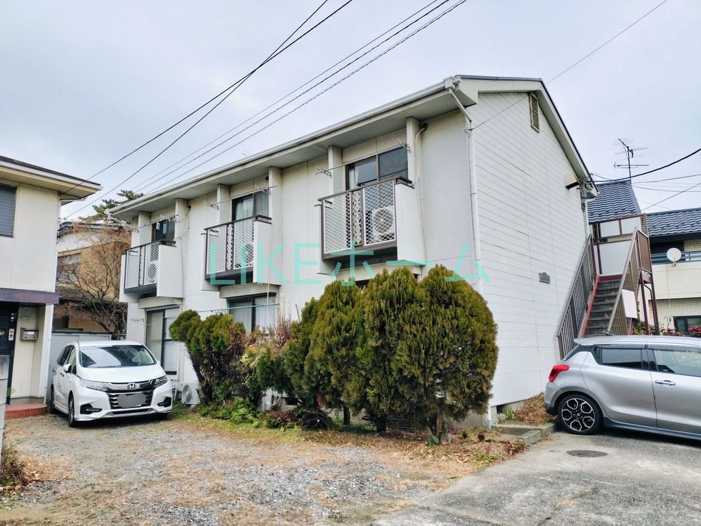 建物外観　駐車場