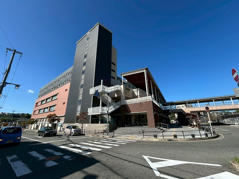 スーパー　スーパー マーケット サンプラザ三日市駅前店（スーパー）まで904m