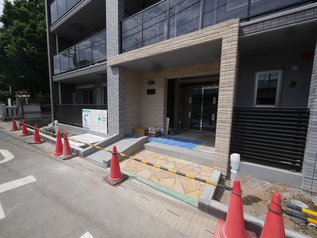 エントランス　★綺麗なエントランスですね★