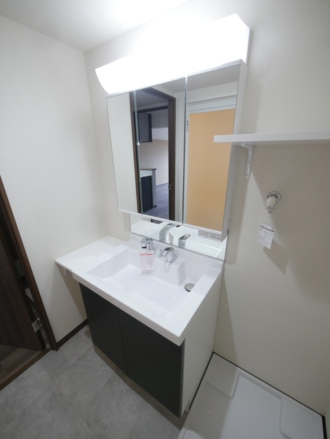 洗面設備　★人気の独立洗髪洗面化粧台で朝の準備にも便利ですね★