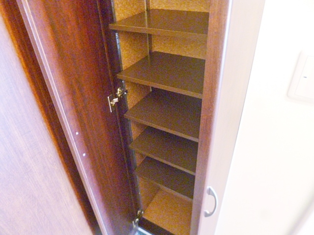 玄関　シューズボックス