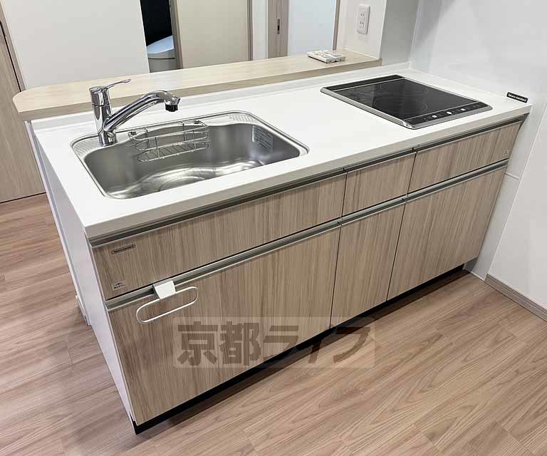 キッチン　綺麗なシステムキッチンです