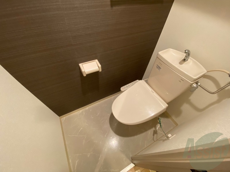 トイレ　ウォシュレット機能がついたトイレ。安心して使用できますね。