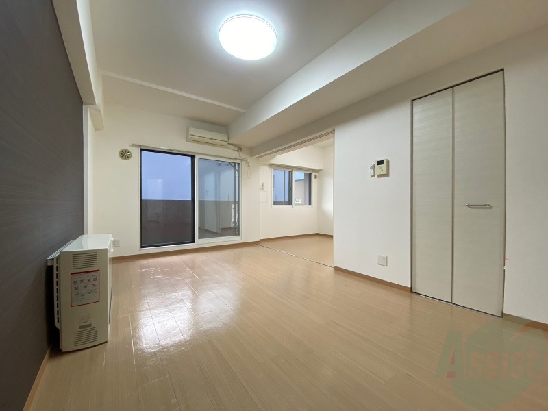 居室・リビング　広くてキレイなお部屋が広がっていて、充実した生活が送れそう。