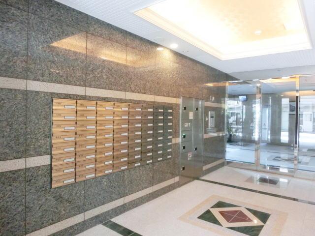 エントランス　宅配ボックスあり