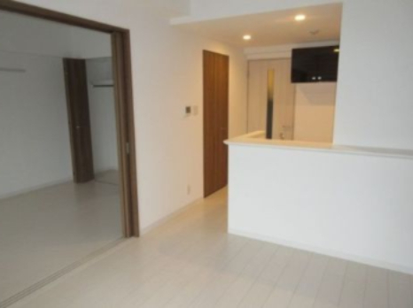 居室・リビング　☆明るい洋室☆