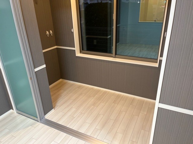 バルコニー　サンルーム付き！扉もあり仕切れます！