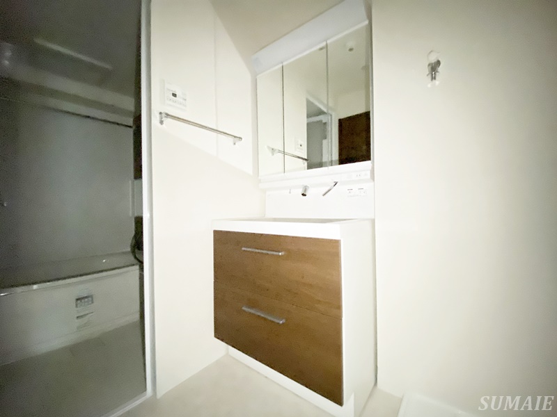 洗面設備　独立洗面台です☆