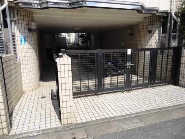 エントランス　★入口部分★