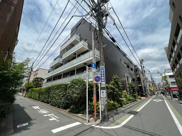 建物外観　外観は落ち着いています