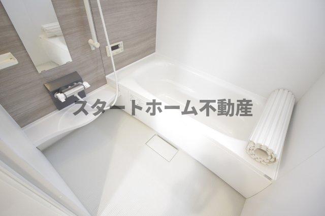 バス・シャワールーム　ゆったり過ごせるお風呂です
