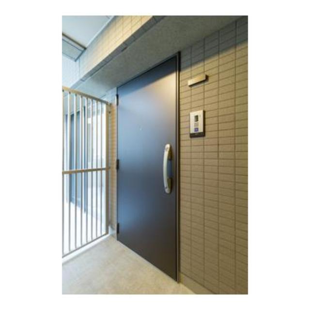 玄関　※写真は同タイプ住戸です。