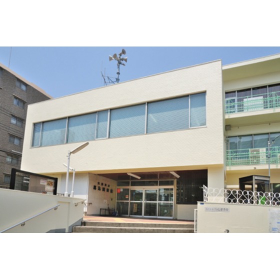 図書館　大田区立馬込図書館（図書館）まで1093m
