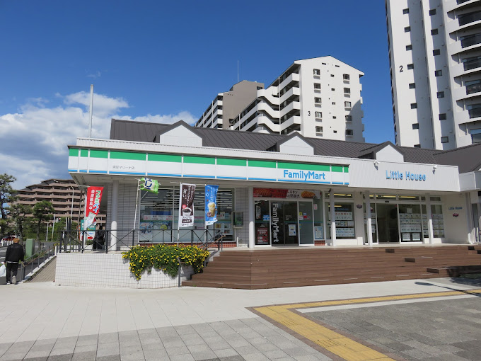 コンビニ　ファミリーマート エミオン東京ベイ店（コンビニ）まで459m
