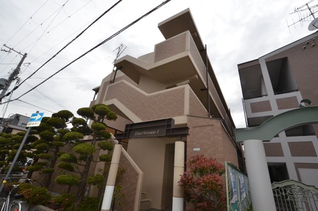建物外観　住居者専用のごみ置き場があります！