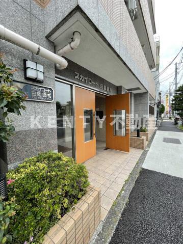 エントランス　ゆとりのあるエントランスです