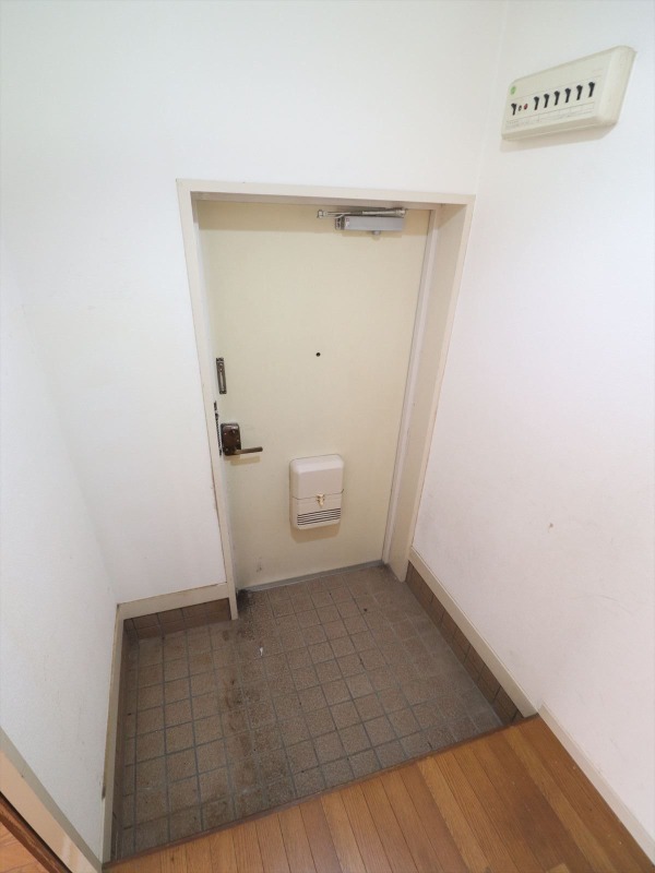 玄関　玄関口