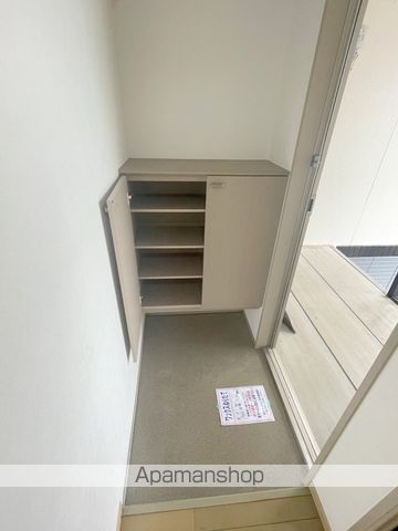 セジュール瀬戸長の玄関写真