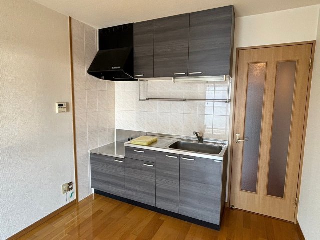キッチン　※別の部屋の写真になります。