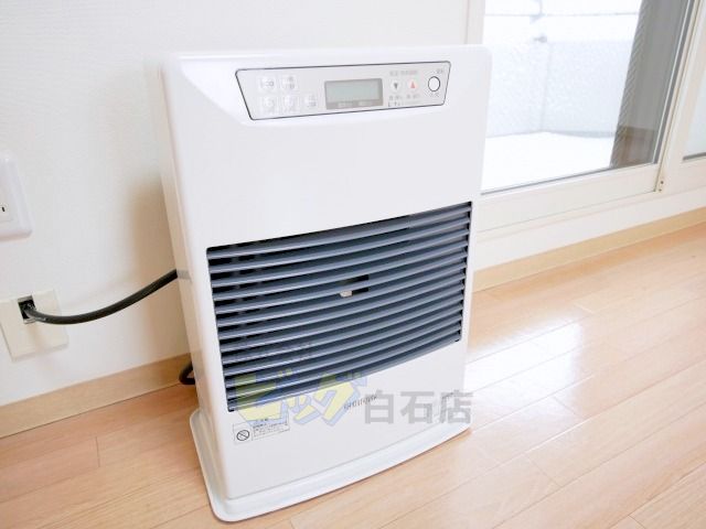 その他設備　経済的で暖かい灯油ストーブ完備しています♪