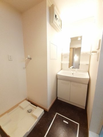 洗面設備　忙しい朝には欠かせない洗面所です