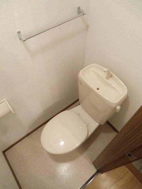 トイレ　もちろんバス・トイレ別です