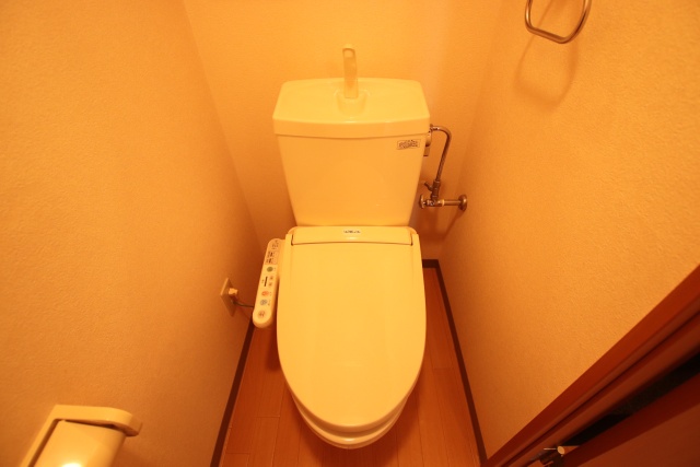 トイレ　別室の参考写真です。※現況優先