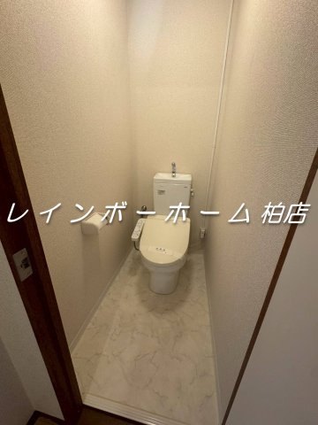 トイレ　落ち着いたトイレです