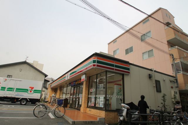 コンビニ　セブンイレブン 守口京阪本通店（コンビニ）まで350m