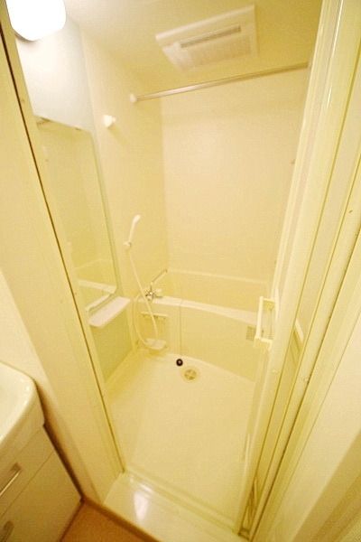 バス・シャワールーム　★お問い合わせはタウンハウジングまで★