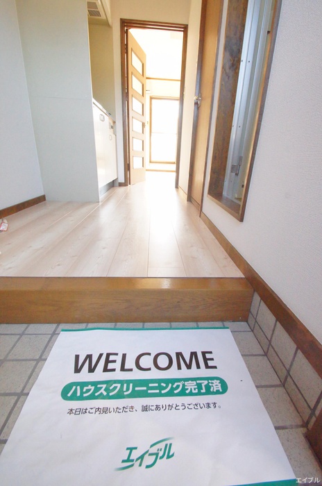 玄関　別号室のお部屋です。