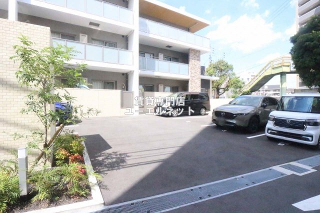 駐車場　敷地内駐車場あり◎