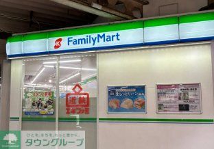 コンビニ　ファミリーマート鶴橋駅北店（コンビニ）まで200m