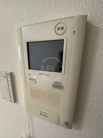 セキュリティ　ラムール難波西　モニター付きインターホン