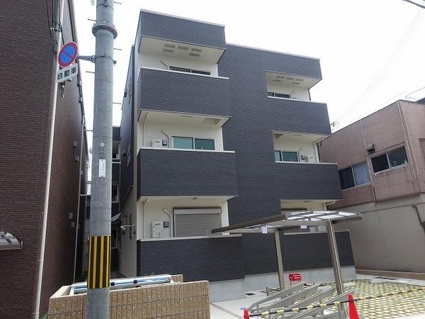 建物外観　全室角部屋！