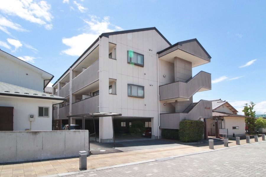 建物外観　日当たり良好